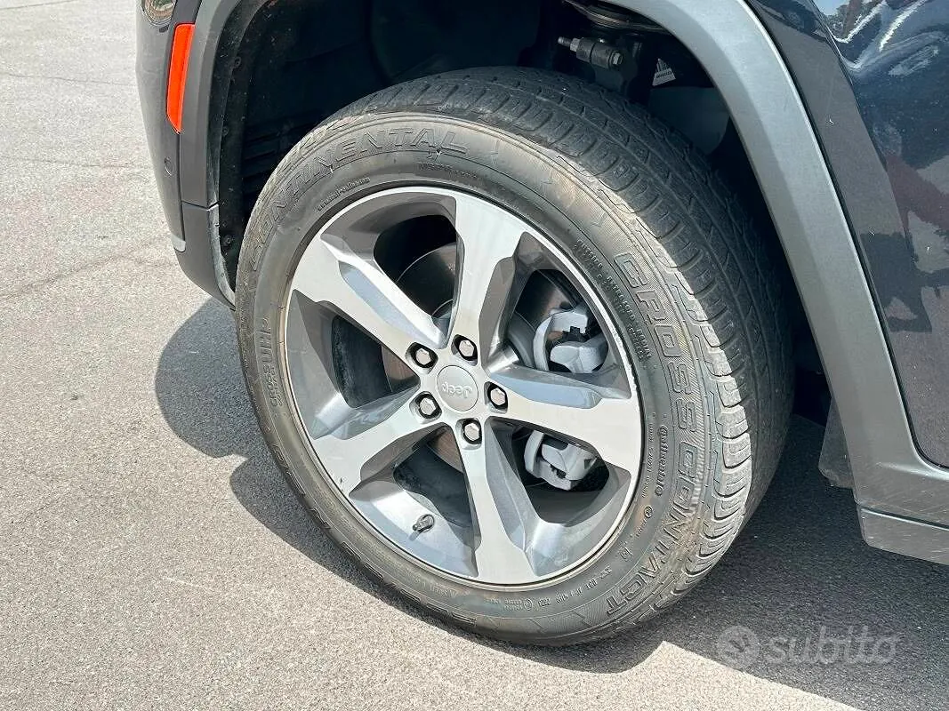 Jeep Grand Cherokee 2025 photo 4