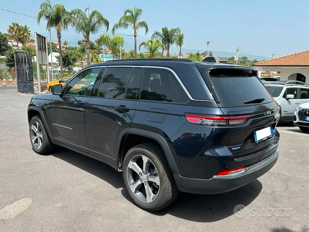 Jeep Grand Cherokee 2025 photo 5