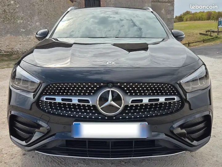 Mercedes-Benz Gla 2024 photo 3