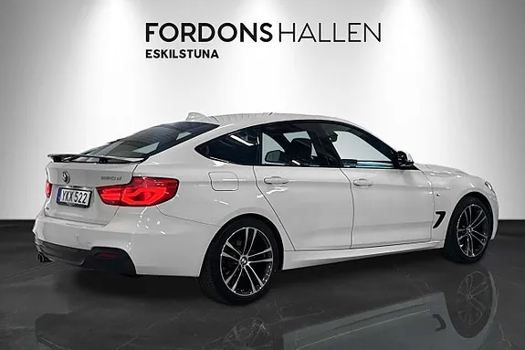 BMW 320D 2017 photo 2
