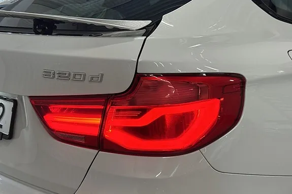 BMW 320D 2017 photo 3