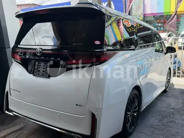 Toyota Vellfire 2025 photo 4
