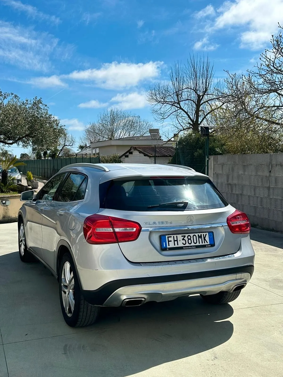 Mercedes-Benz Gla 2017 photo 2