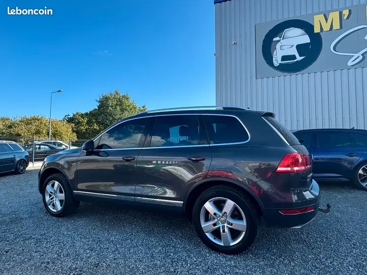 Volkswagen Touareg 2012 photo 2