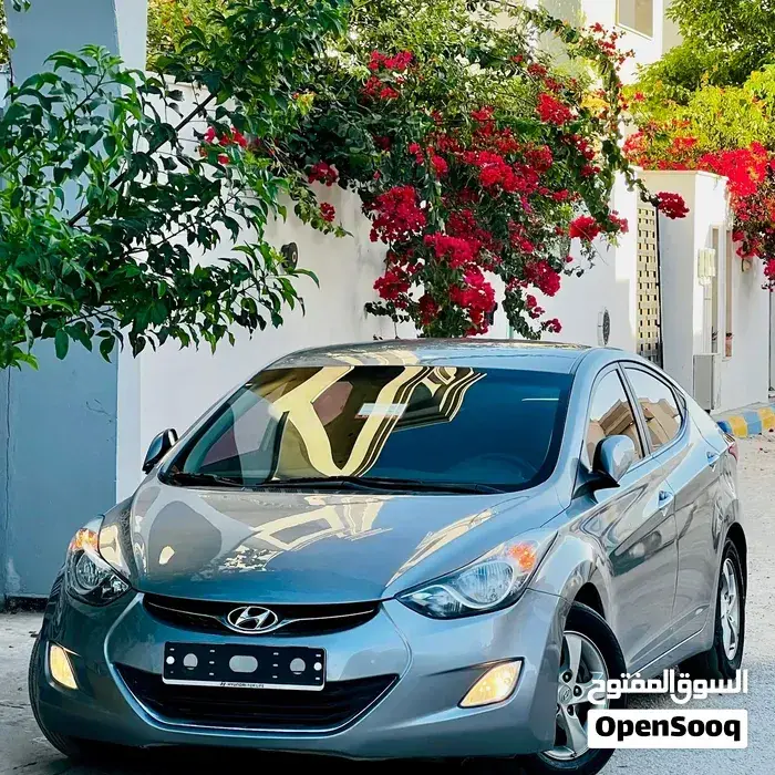 Hyundai Avante 2012 photo 2