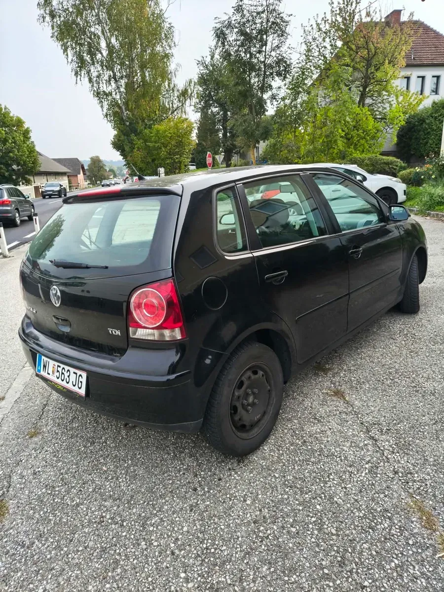 Volkswagen Polo 2009 photo 3
