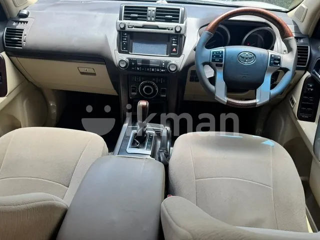 Toyota Land Cruiser Prado 2014 photo 3