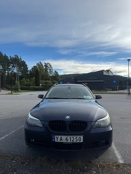 BMW 530D 2004 photo 2