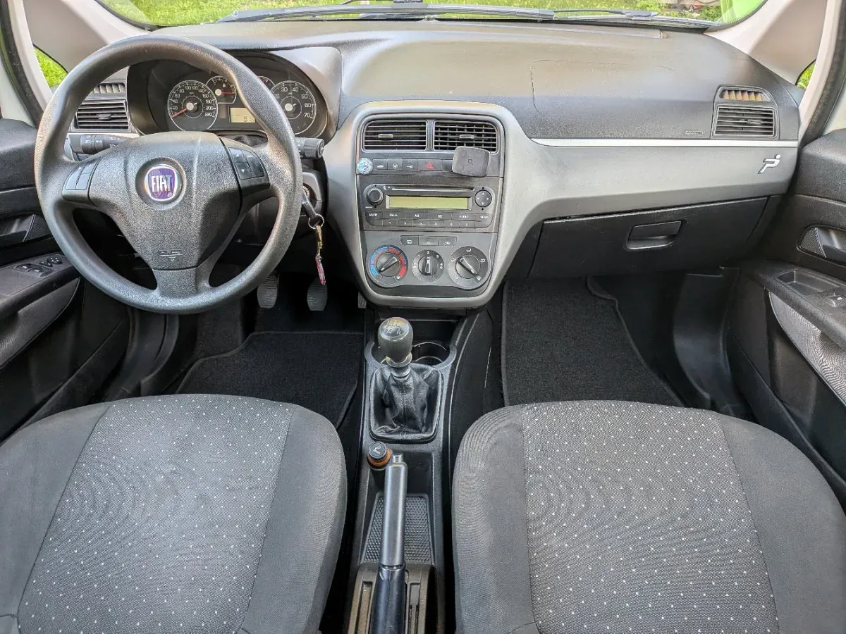 Fiat Grande Punto 2008 photo 2