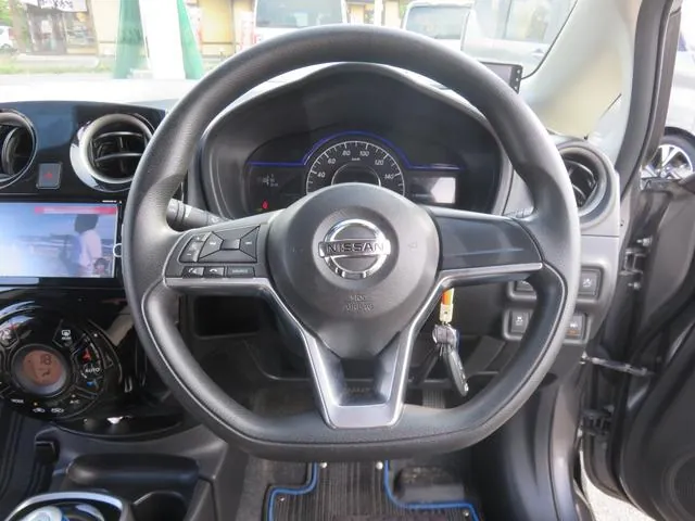 Nissan Note 2016 photo 3
