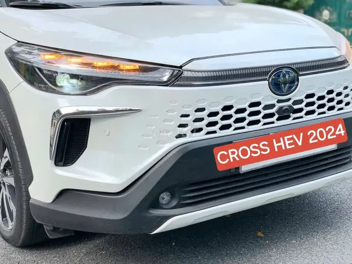 Toyota Corolla Cross 2024 photo 3