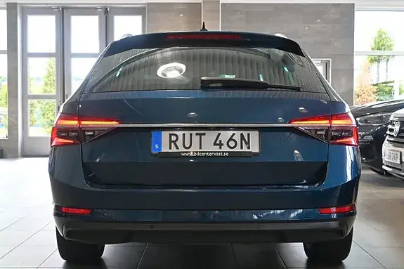 Skoda Superb 2022 photo 4