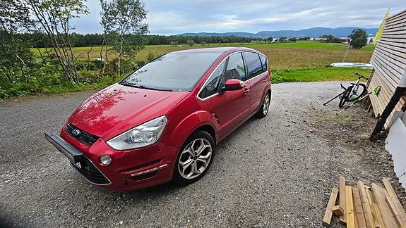 Ford S-Max 2013 photo 4