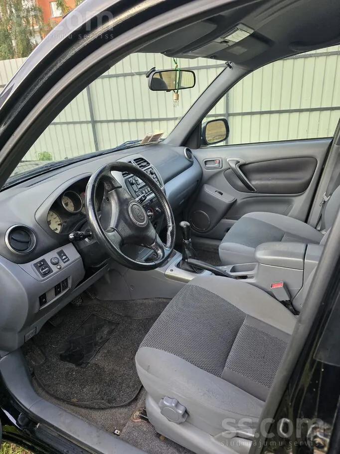 Toyota Rav 4 2002 photo 2
