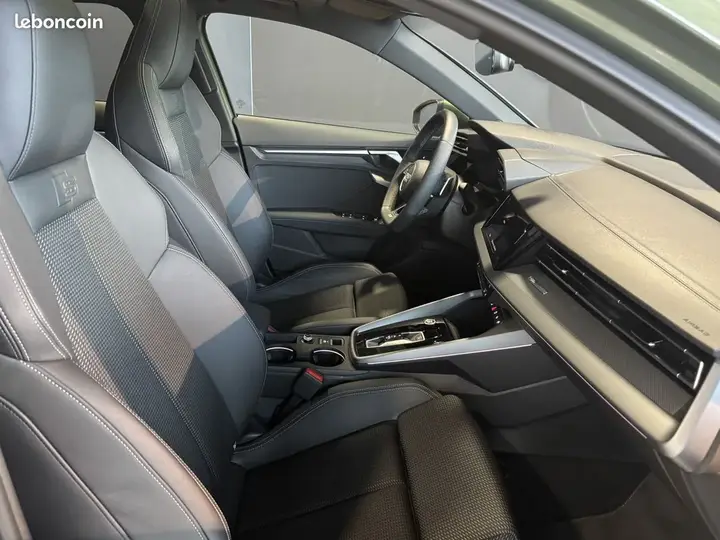 Audi A3 Sportback 2025 photo 3