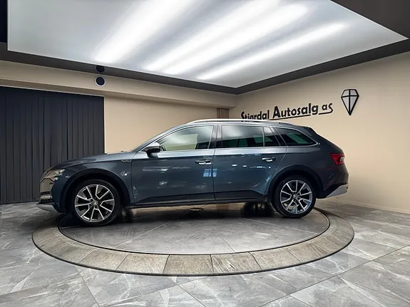 Skoda Superb 2021 photo 2