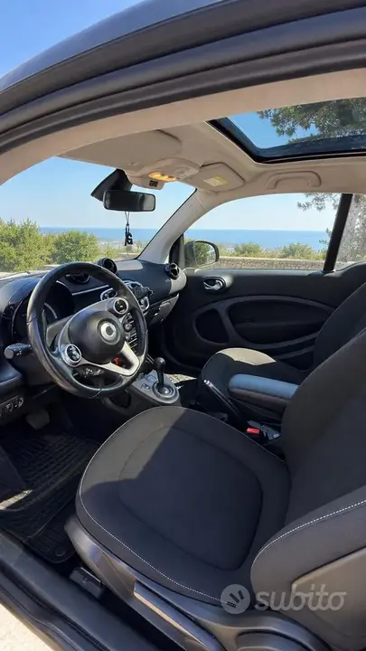 Smart Fortwo 2018 photo 4