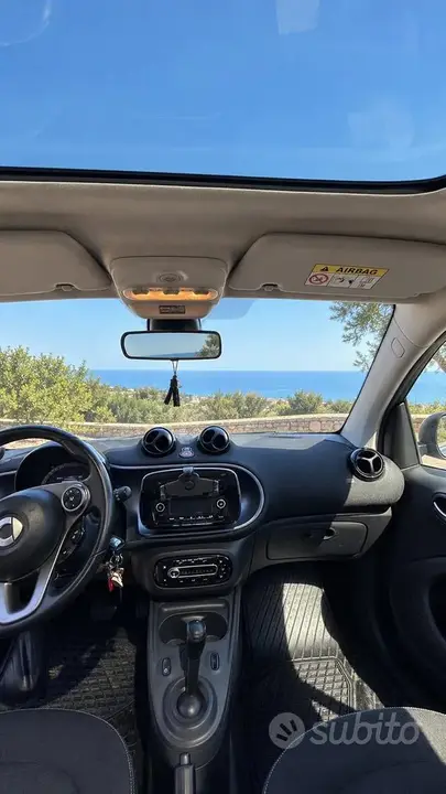 Smart Fortwo 2018 photo 3