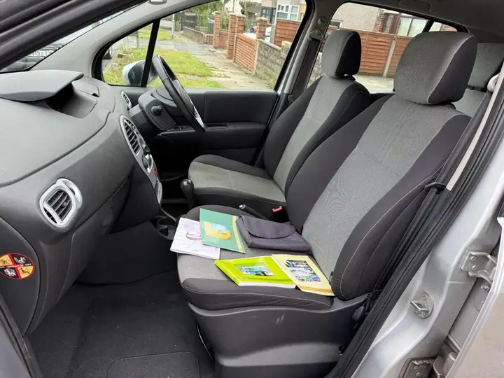Renault Modus 2007 photo 2