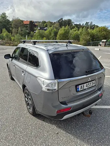 Mitsubishi Outlander 2015 photo 4