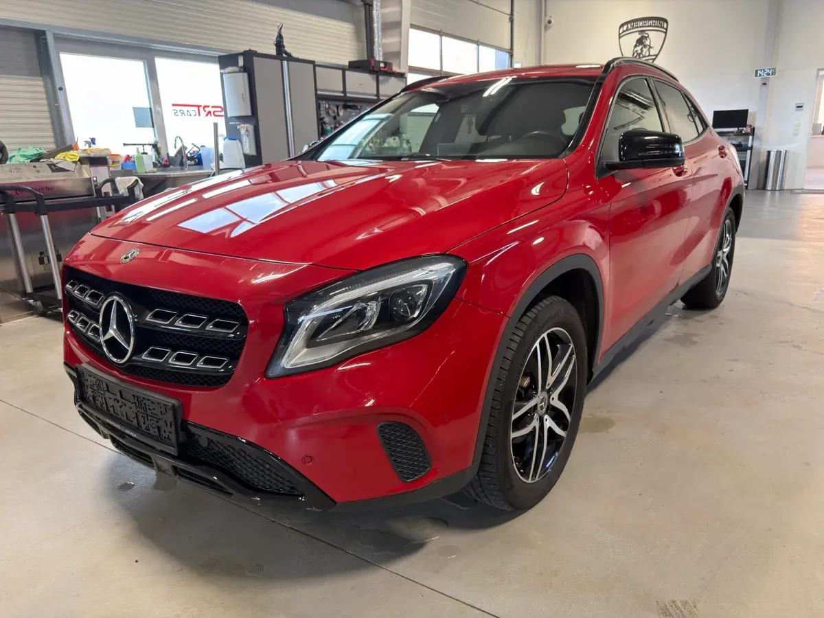 Mercedes-Benz Gla Class