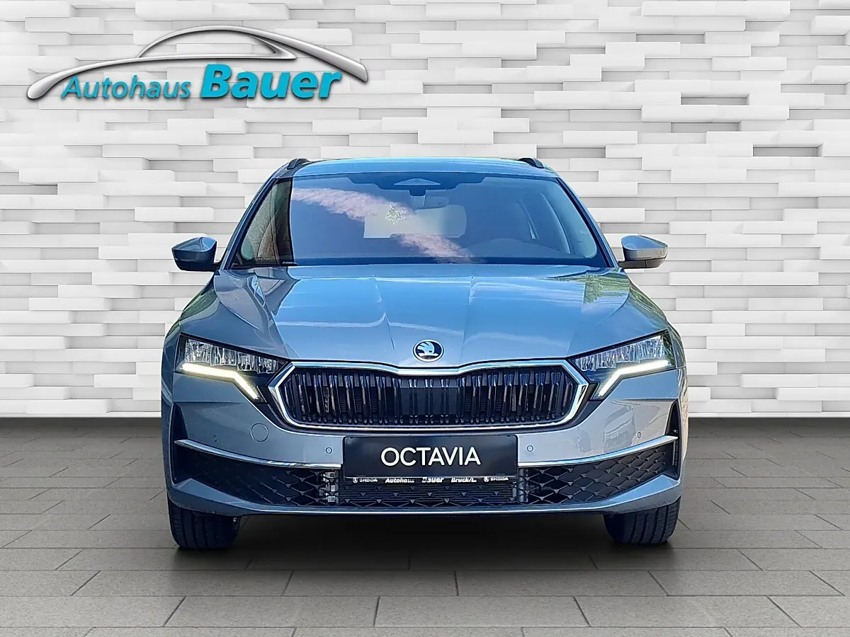 Skoda Octavia 2026 photo 2