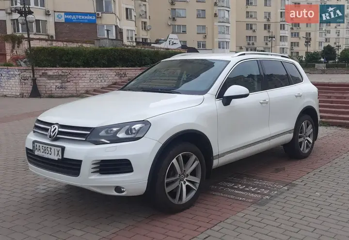 Volkswagen Touareg 2013 photo 3