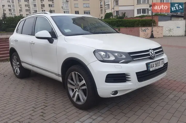 Volkswagen Touareg 2013 photo 2
