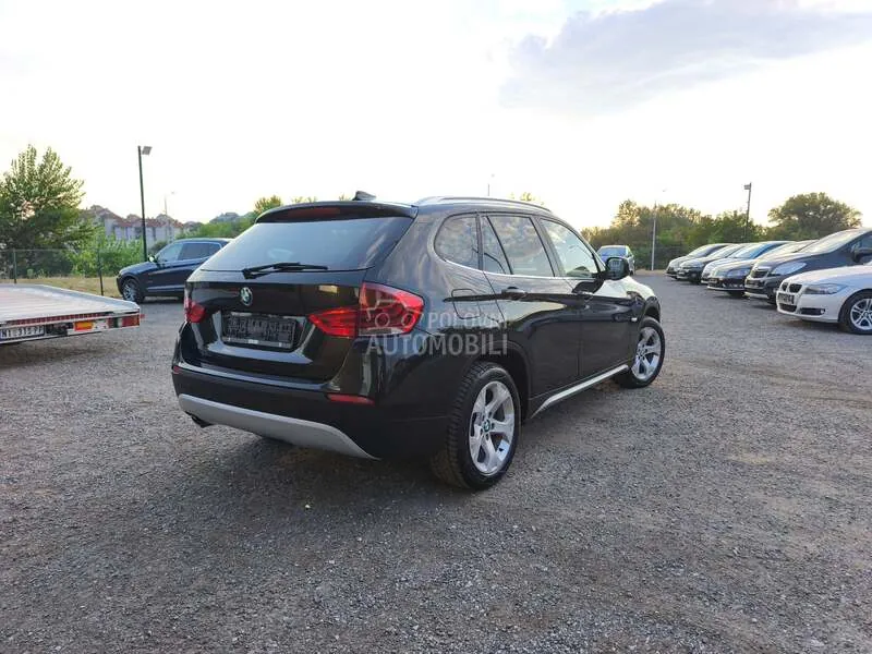 BMW X1 2011 photo 2