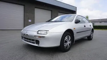 Mazda 323
