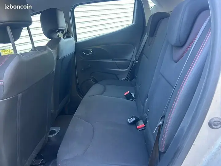 Renault Clio 2015 photo 5