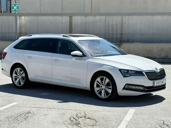 Skoda Superb 2021 photo 3