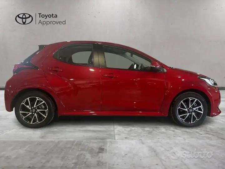 Toyota Yaris 2023 photo 4