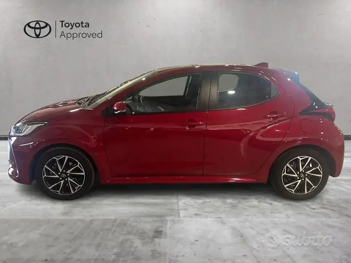 Toyota Yaris 2023 photo 3