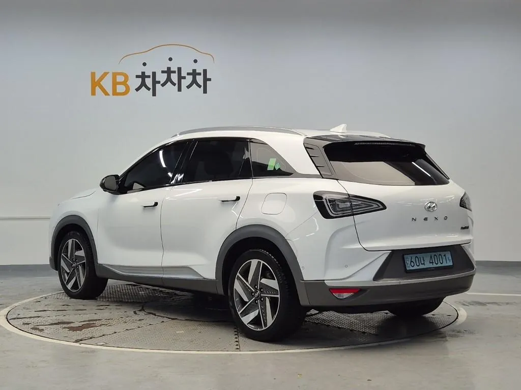 Hyundai Nexo 2023 photo 2