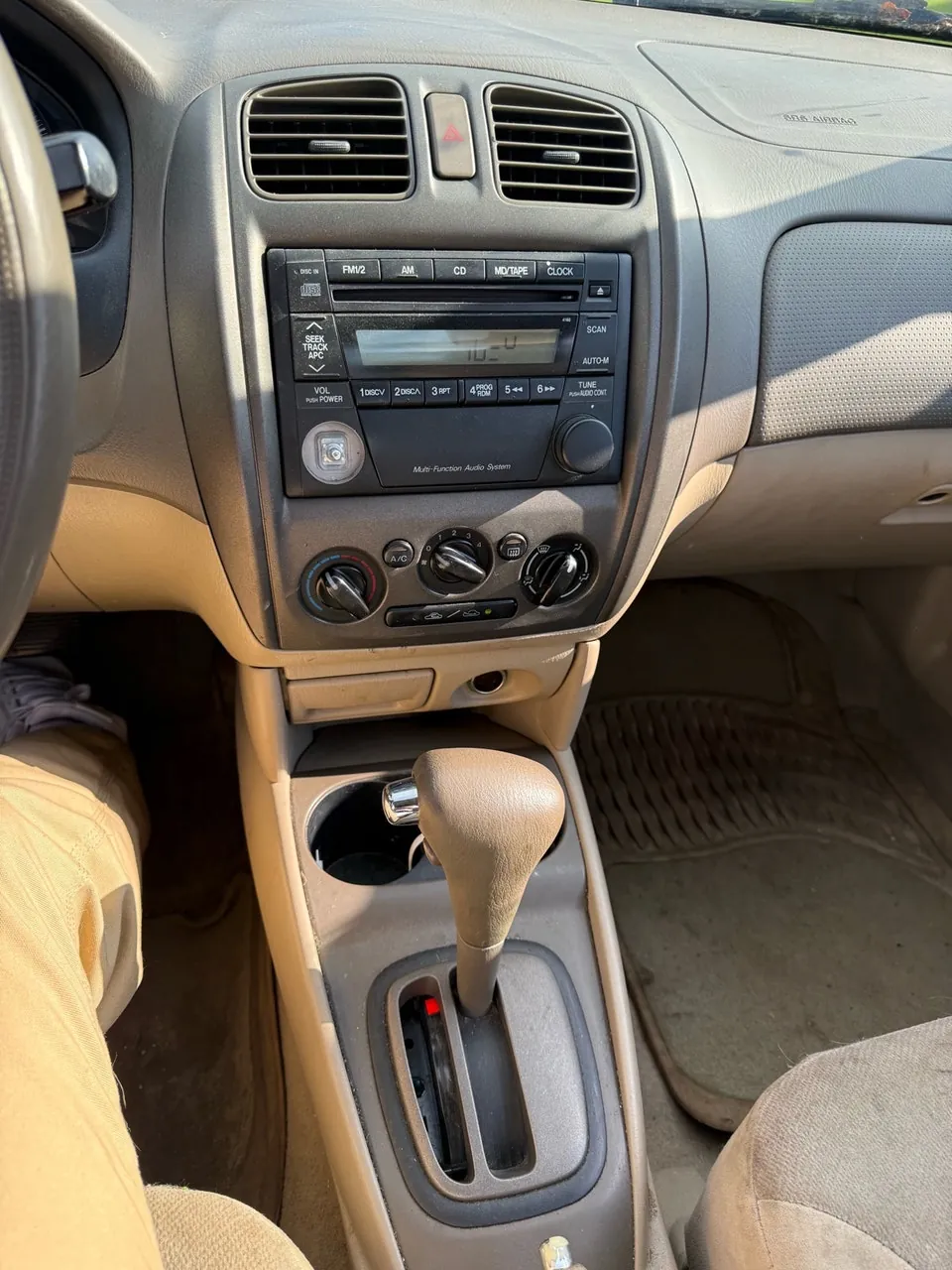 Mazda Protege 2003 photo 4