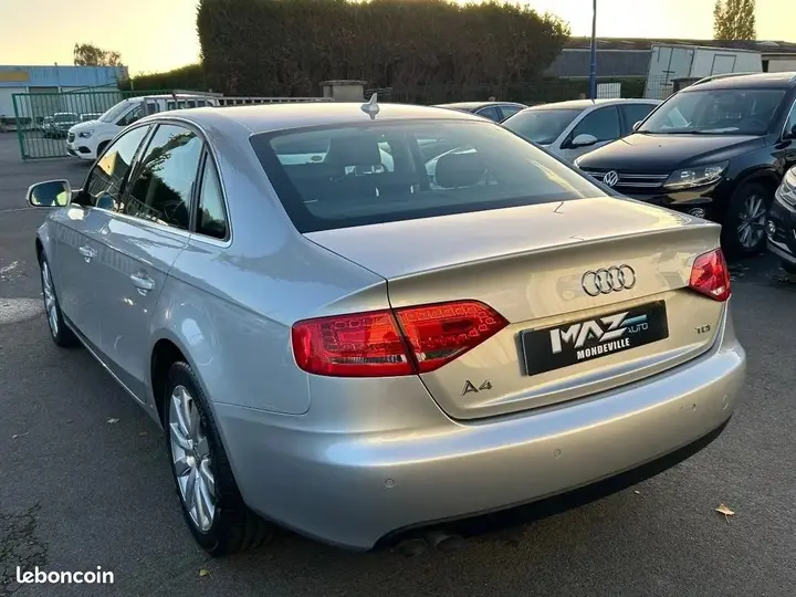 Audi A4 2012 photo 4