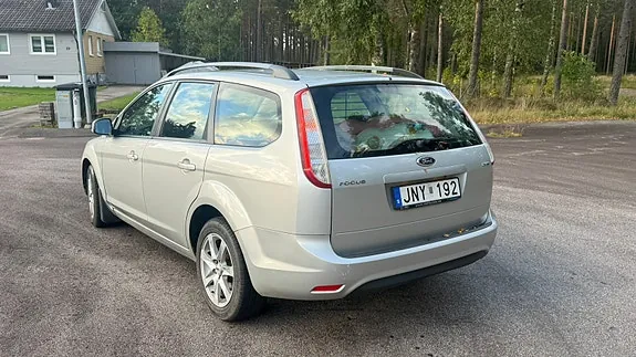 Ford Focus 2009 photo 4