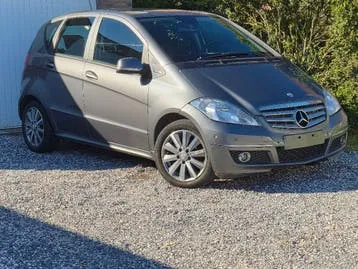Mercedes-Benz A180