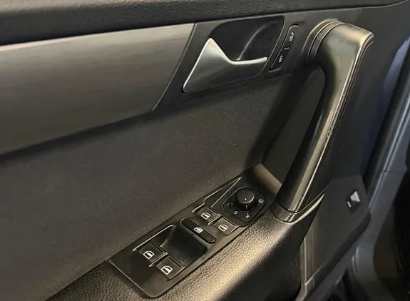 Volkswagen Passat 2013 photo 4