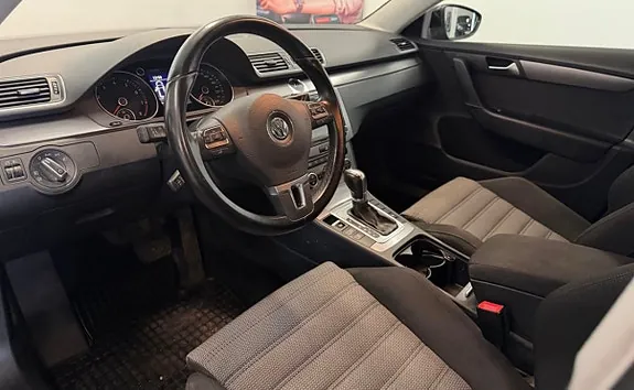 Volkswagen Passat 2013 photo 5