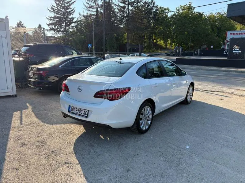 Opel Astra J 2020 photo 5