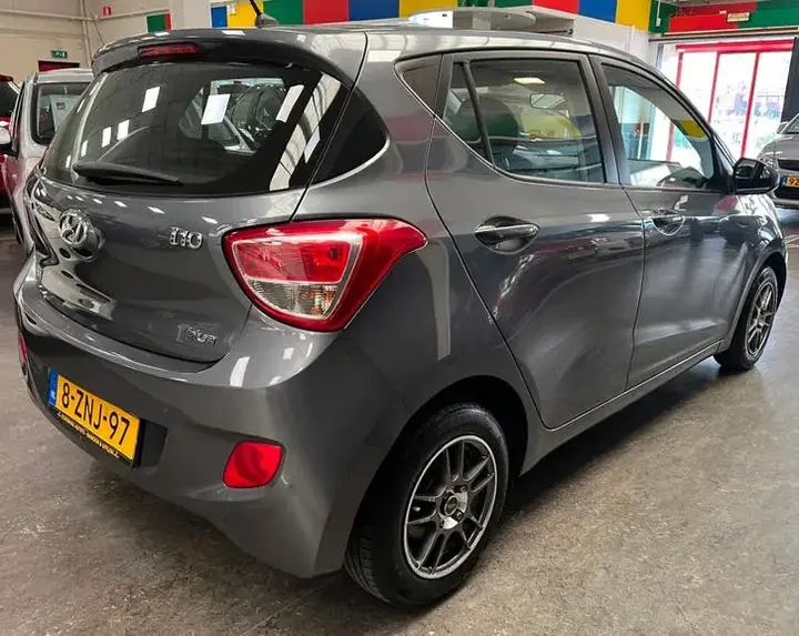 Hyundai I10 2015 photo 2