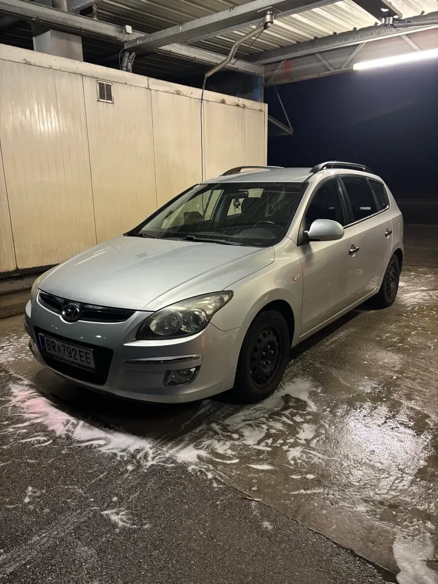 Hyundai I30 2009 photo 2