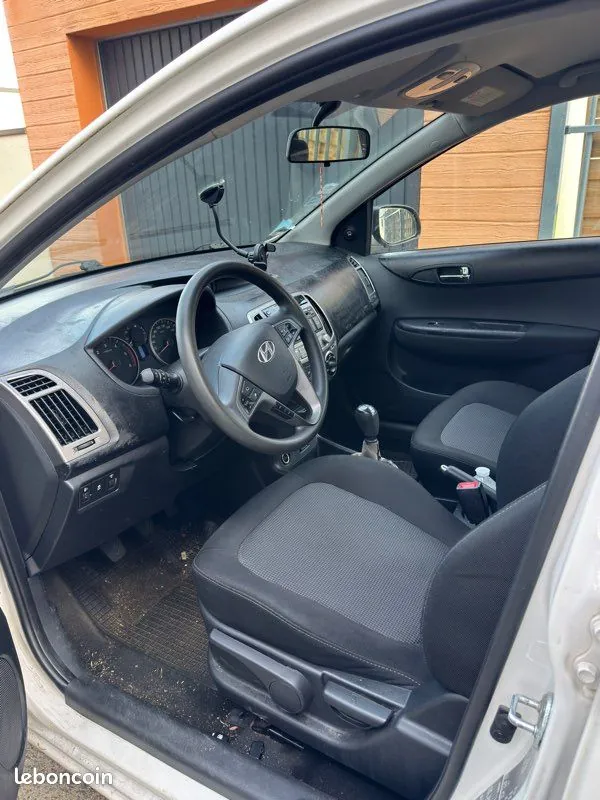 Hyundai I20 2012 photo 3