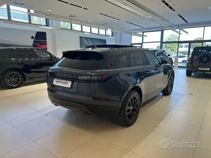 Land Rover Velar 2025 photo 2