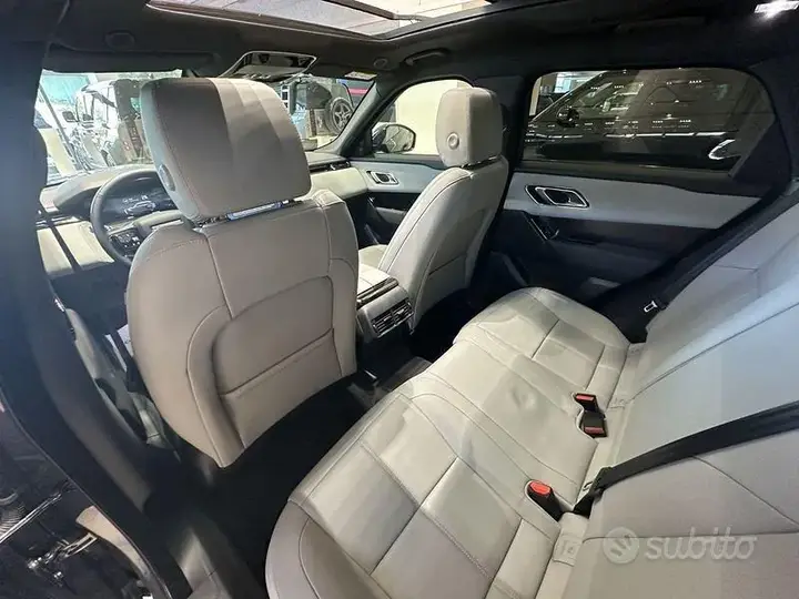Land Rover Velar 2025 photo 5