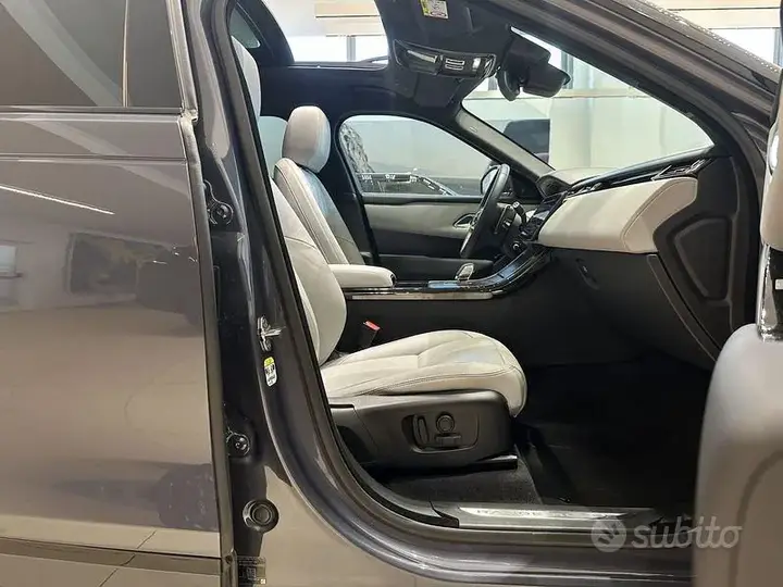 Land Rover Velar 2025 photo 3