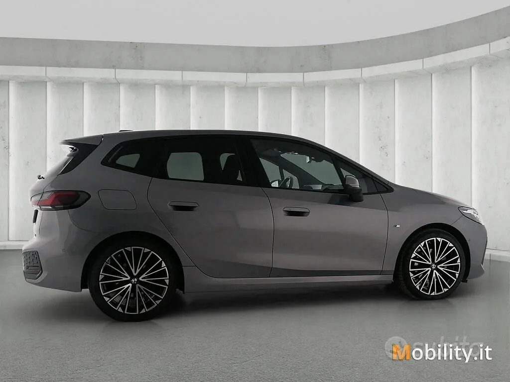 BMW 2 Series Active Tourer 2024 photo 3