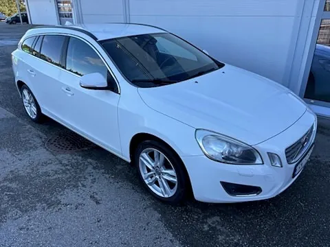 Volvo V60 2013 photo 2